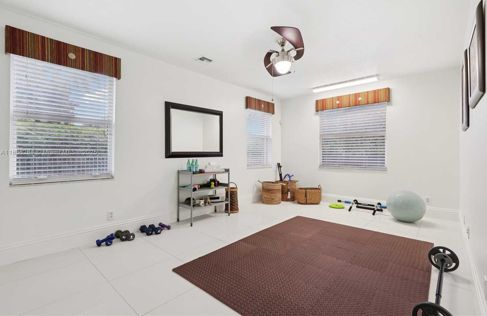 Small Image of 3921 SOUTH WEST 186TH AVE, Miramar Number 24