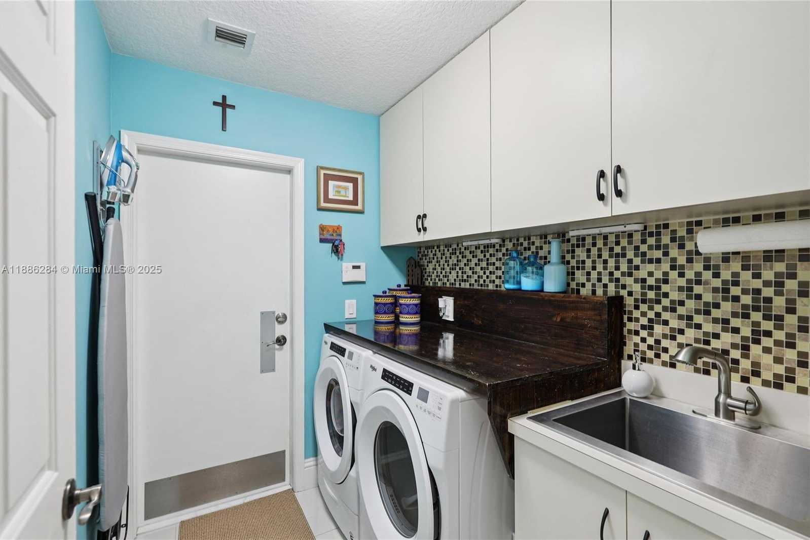 Small Image of 3921 SOUTH WEST 186TH AVE, Miramar Number 26