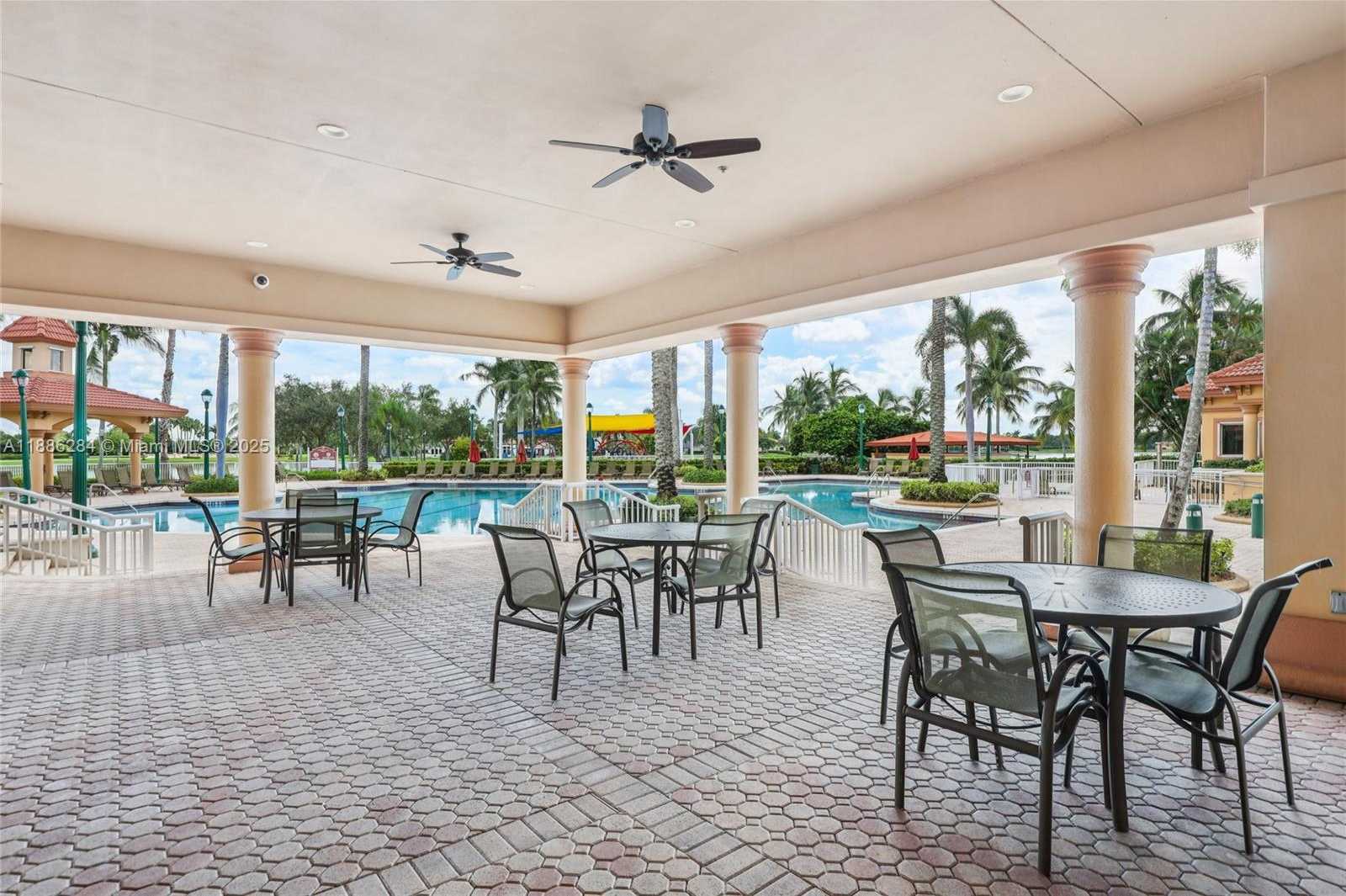 Small Image of 3921 SOUTH WEST 186TH AVE, Miramar Number 35