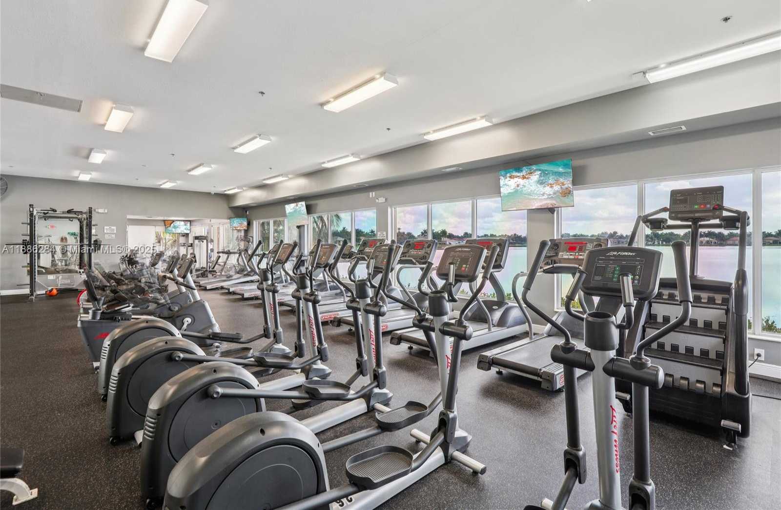Small Image of 3921 SOUTH WEST 186TH AVE, Miramar Number 39