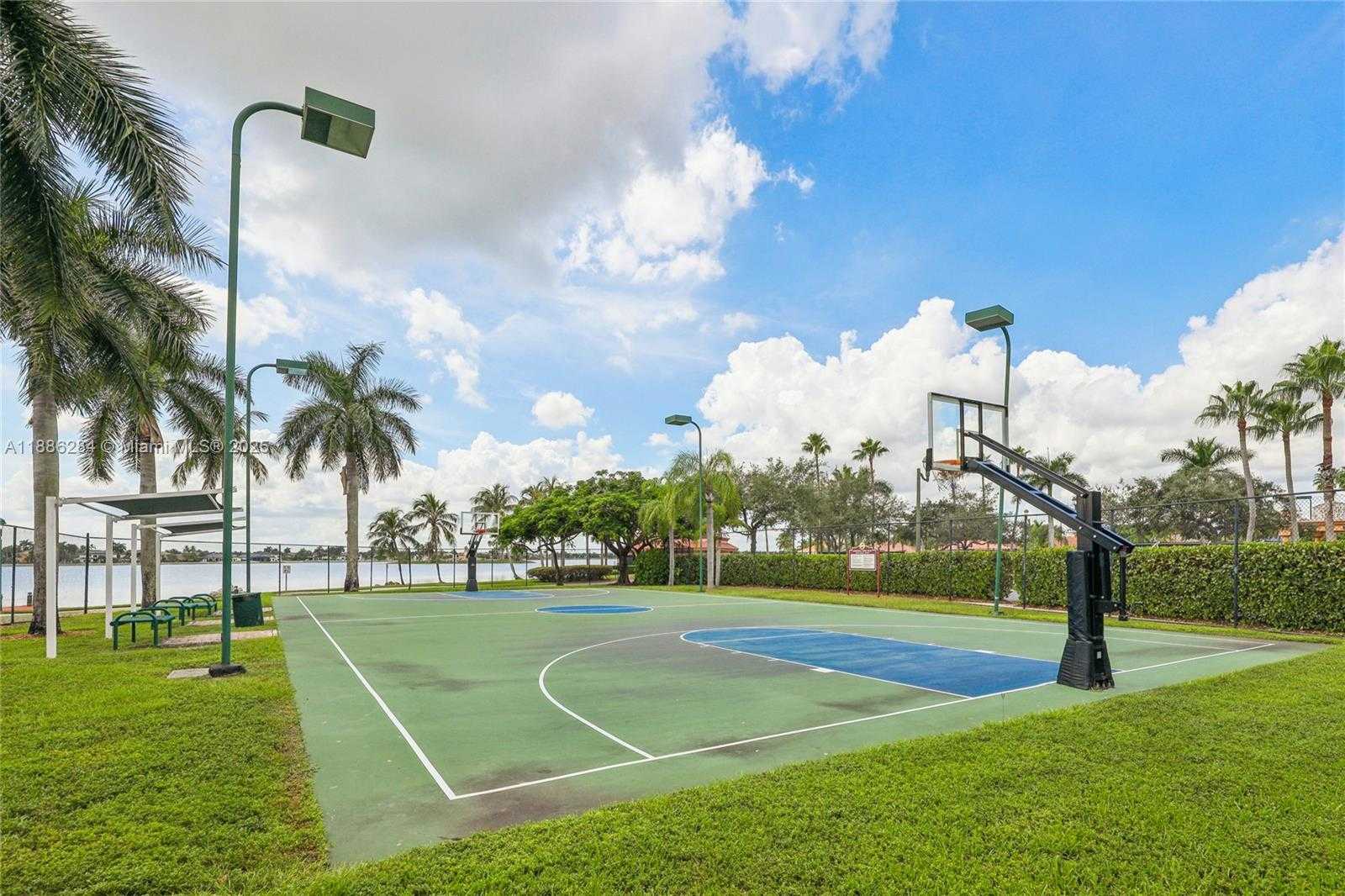 Small Image of 3921 SOUTH WEST 186TH AVE, Miramar Number 45