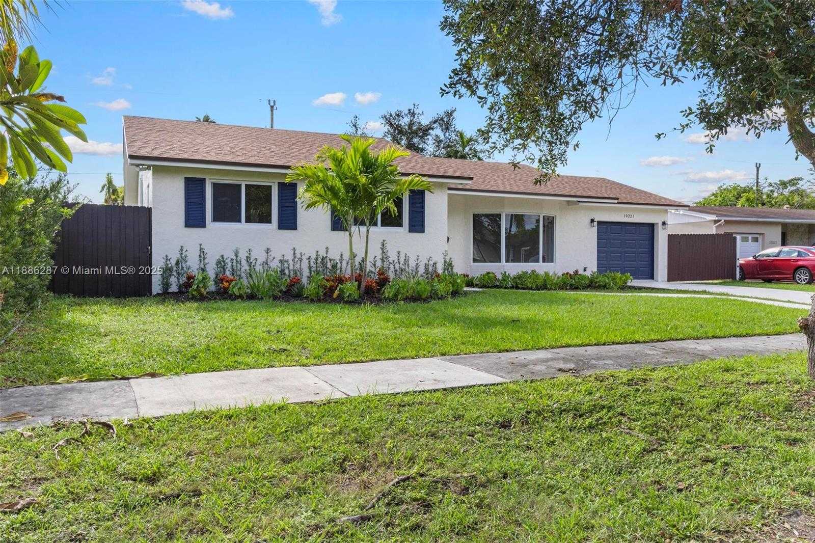 Small Image of 19221 SOUTH WEST 92ND RD, Cutler Bay Number 11