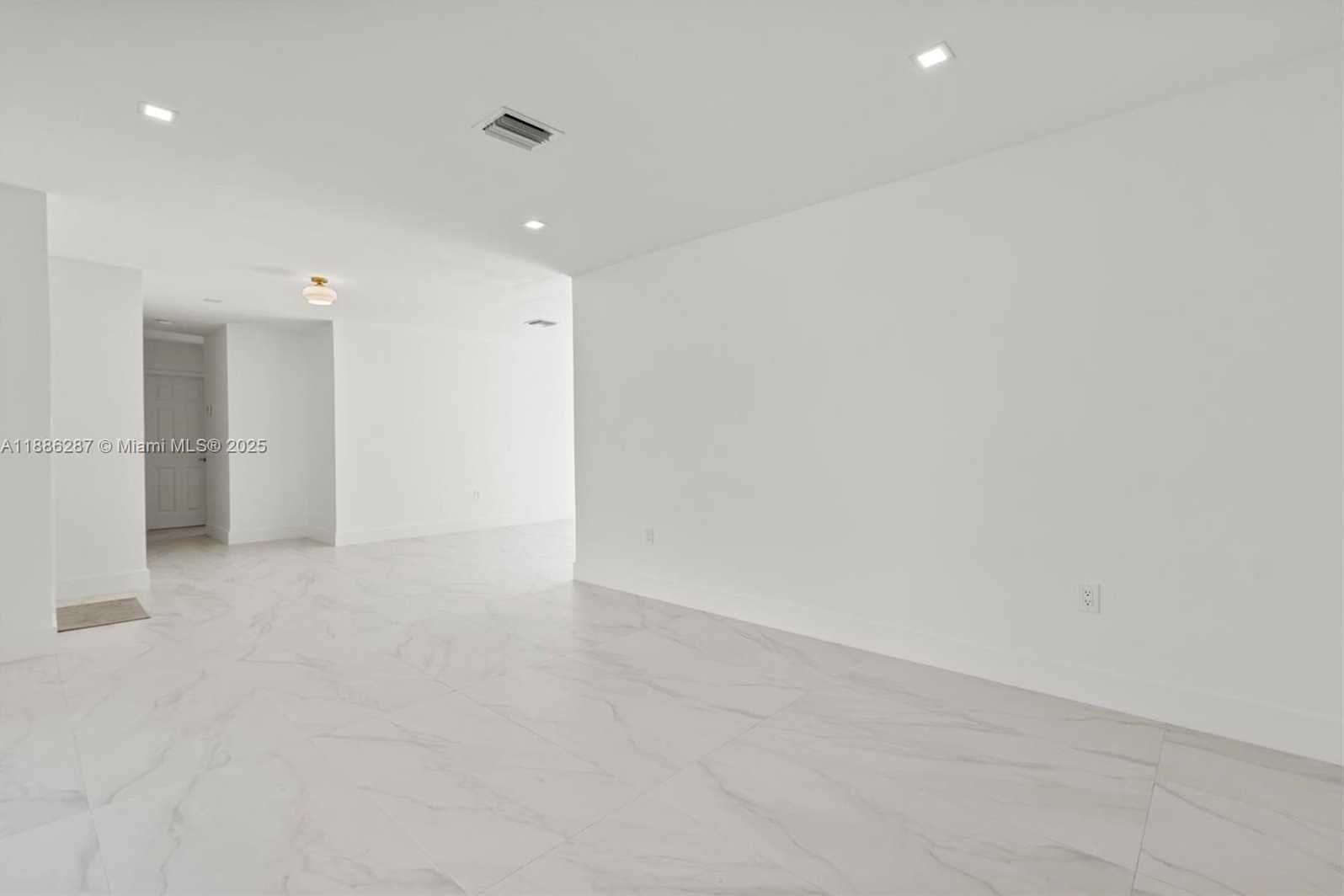 Small Image of 19221 SOUTH WEST 92ND RD, Cutler Bay Number 19