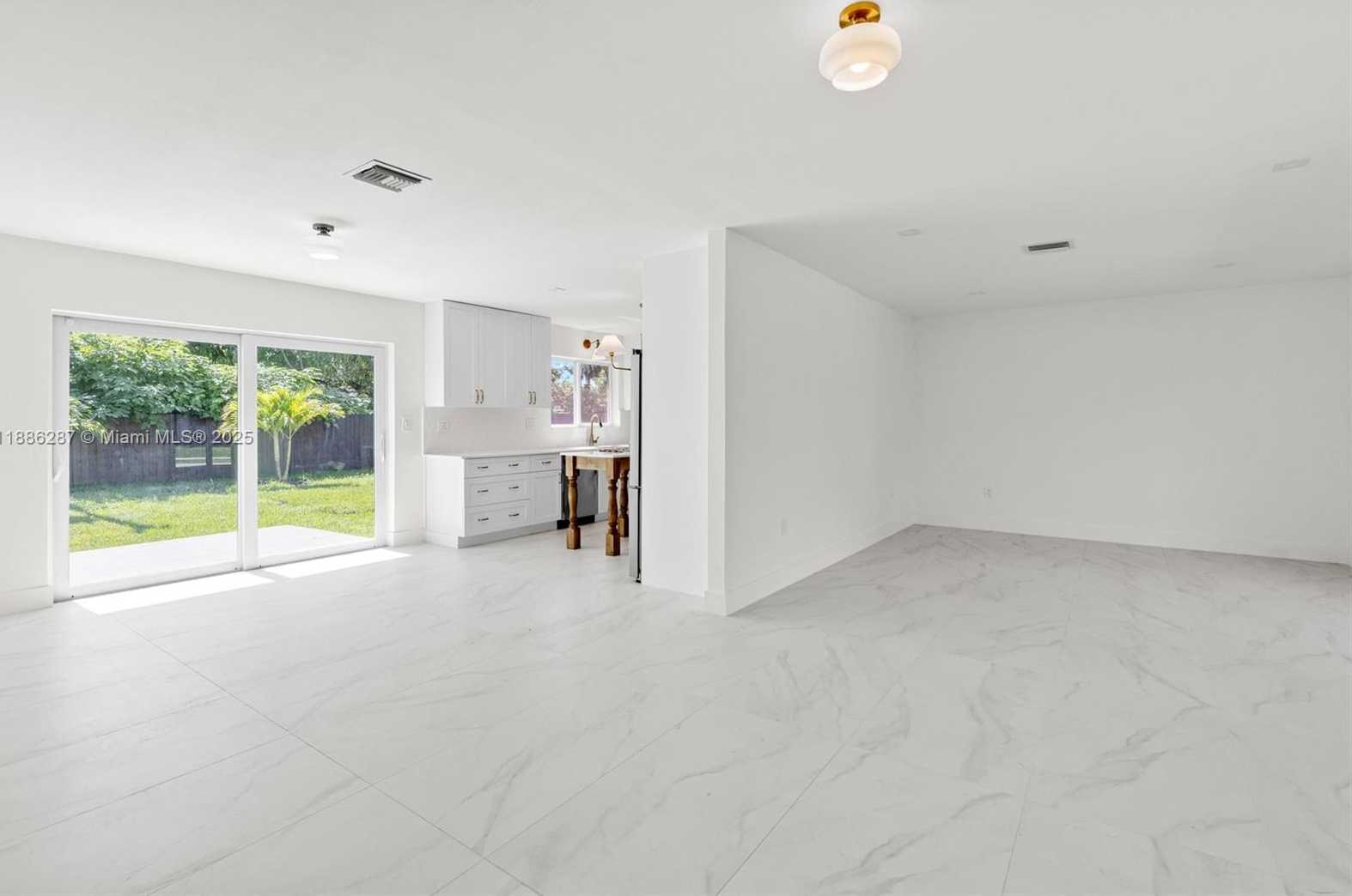 Small Image of 19221 SOUTH WEST 92ND RD, Cutler Bay Number 24