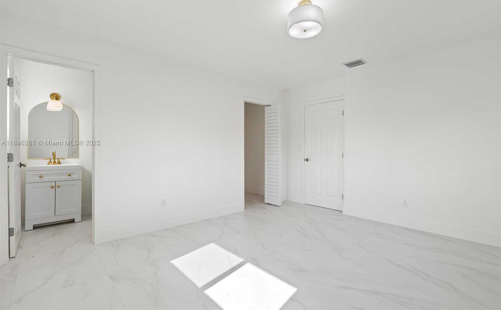 Small Image of 19221 SOUTH WEST 92ND RD, Cutler Bay Number 28