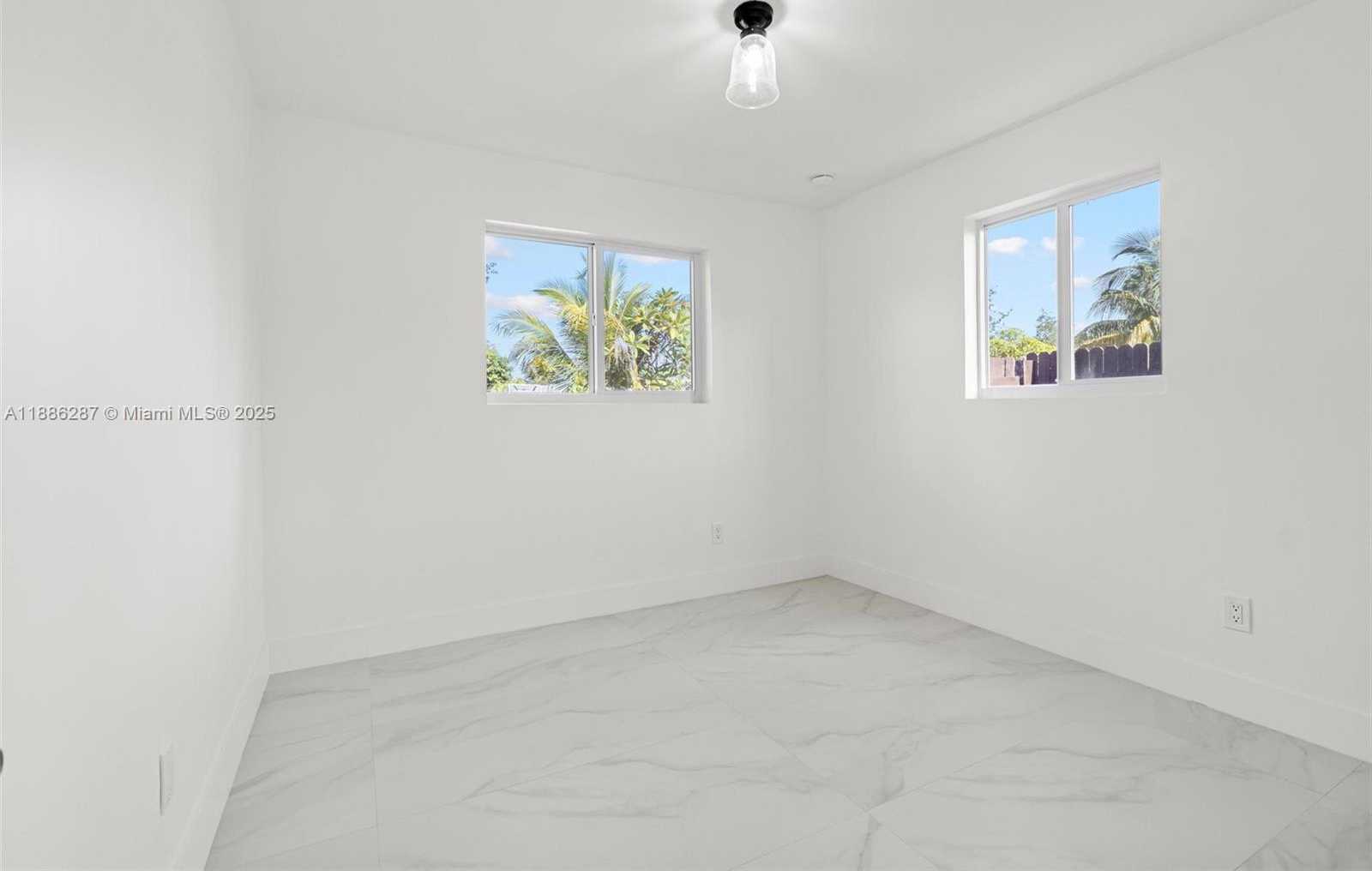 Small Image of 19221 SOUTH WEST 92ND RD, Cutler Bay Number 31