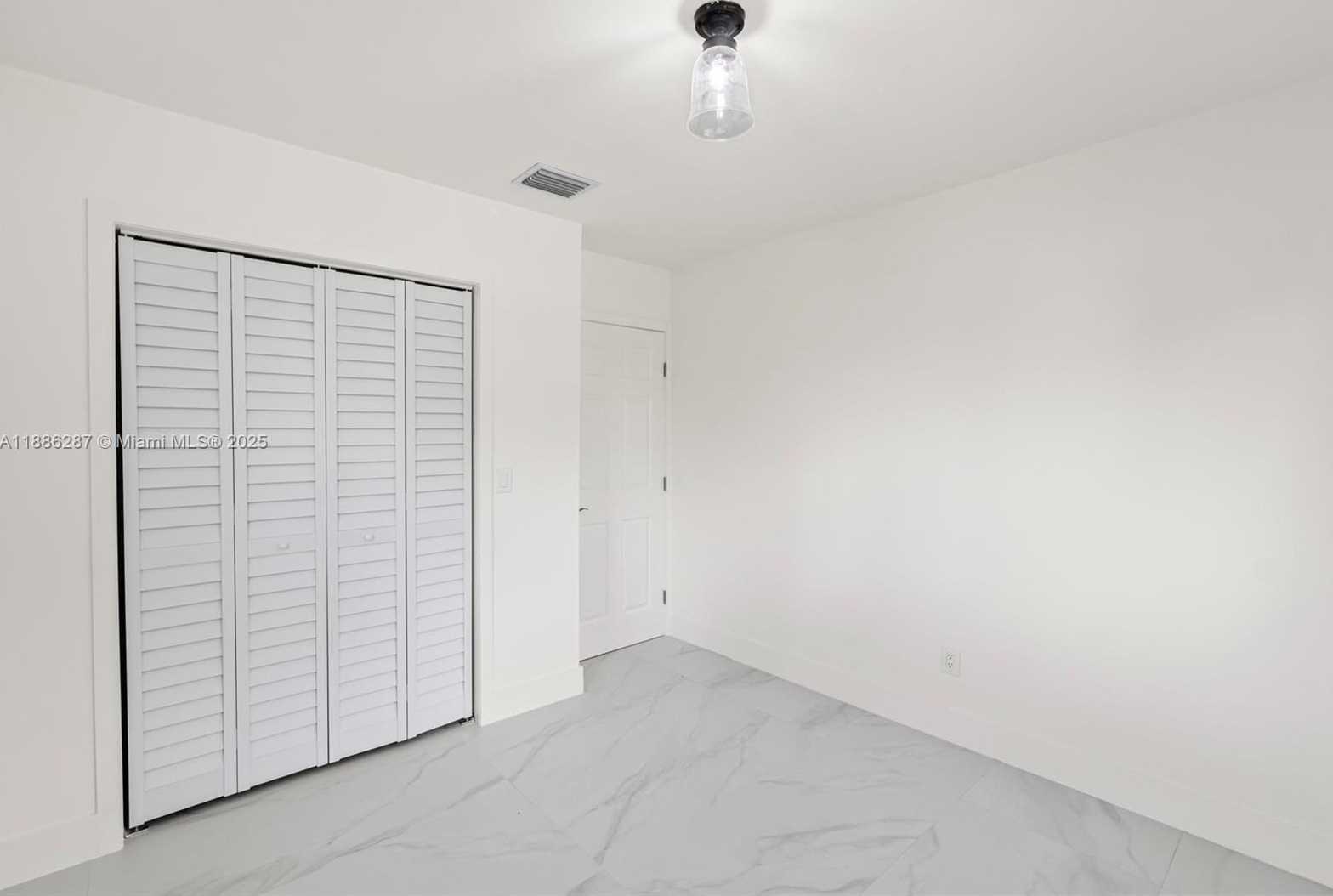 Small Image of 19221 SOUTH WEST 92ND RD, Cutler Bay Number 32