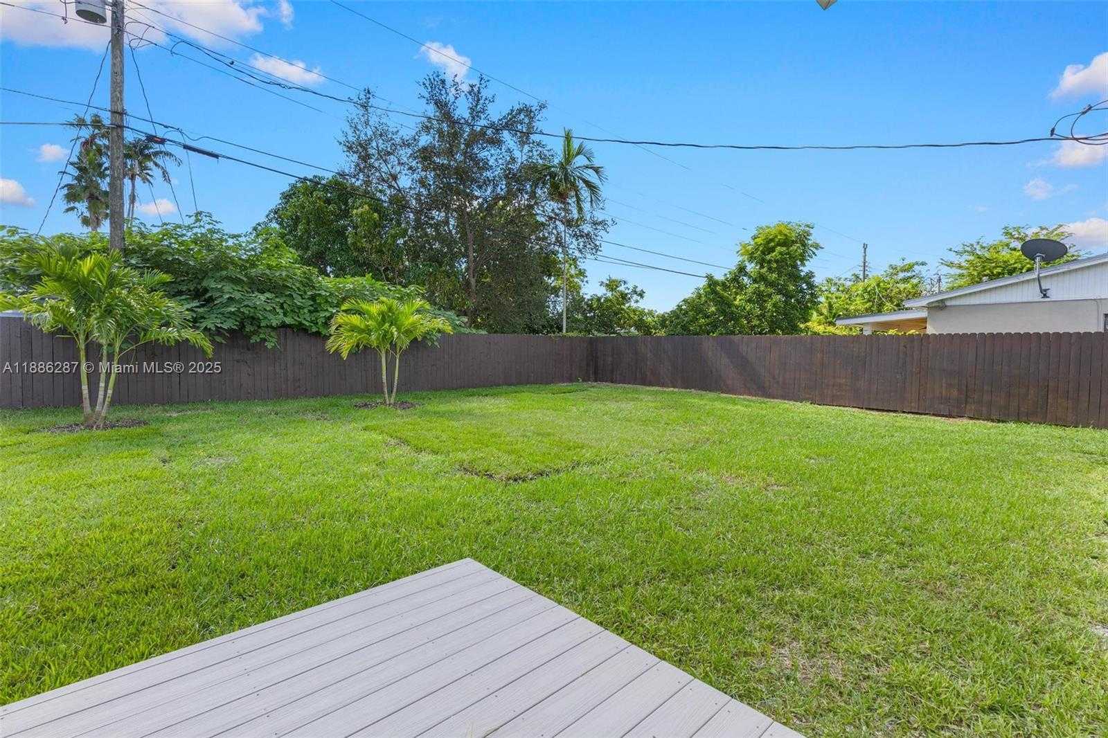 Small Image of 19221 SOUTH WEST 92ND RD, Cutler Bay Number 43