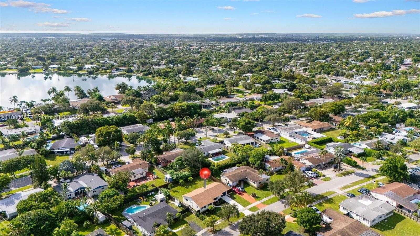 Small Image of 19221 SOUTH WEST 92ND RD, Cutler Bay Number 7