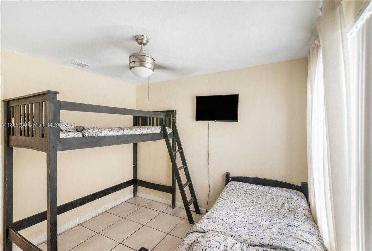 Small Image of 4371 SOUTH WEST 24TH ST, Fort Lauderdale Number 12