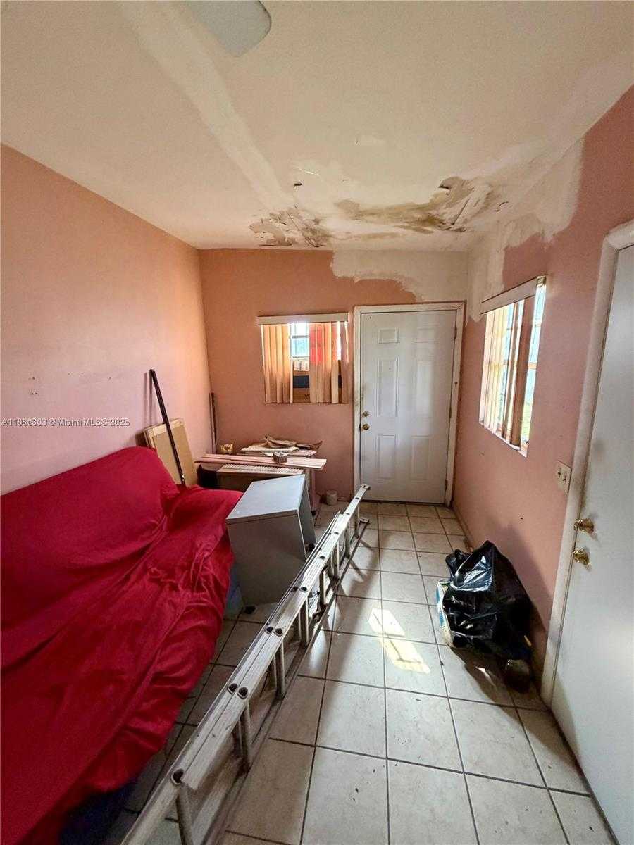 Small Image of 3561 NORTH WEST 106TH ST, Miami Number 15
