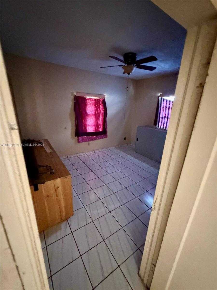 Small Image of 3561 NORTH WEST 106TH ST, Miami Number 23