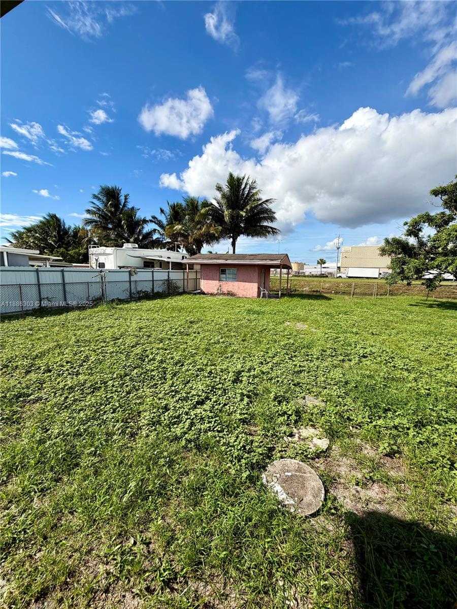 Small Image of 3561 NORTH WEST 106TH ST, Miami Number 24