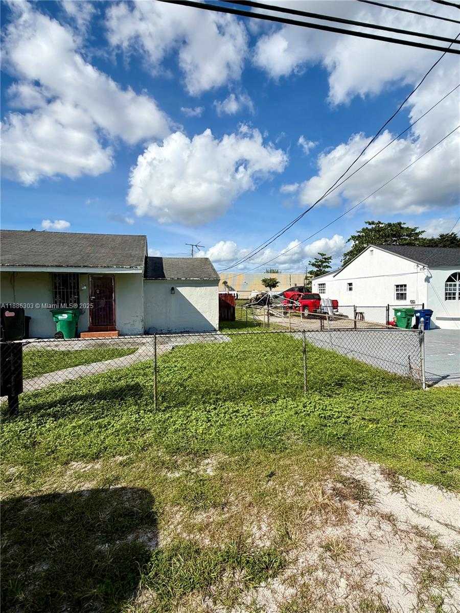 Small Image of 3561 NORTH WEST 106TH ST, Miami Number 5