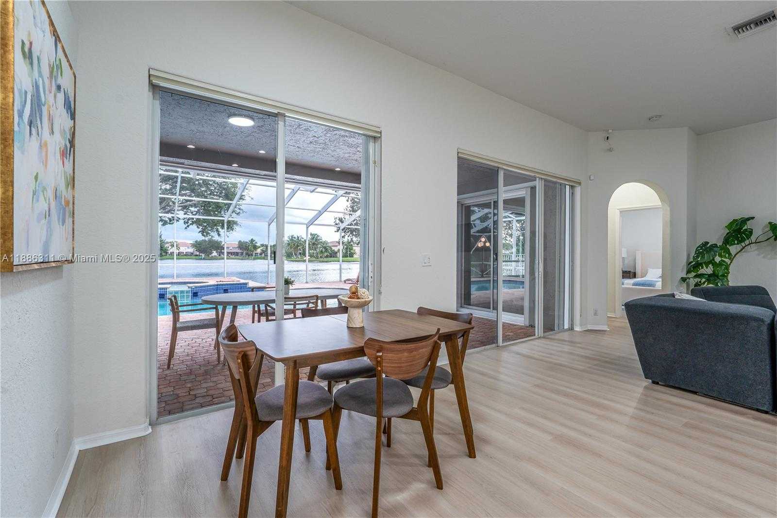 Small Image of 12814 NORTH WEST 20TH ST, Pembroke Pines Number 11