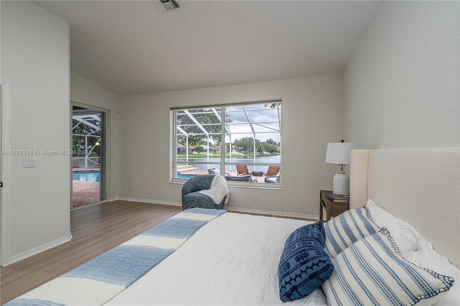 Small Image of 12814 NORTH WEST 20TH ST, Pembroke Pines Number 13