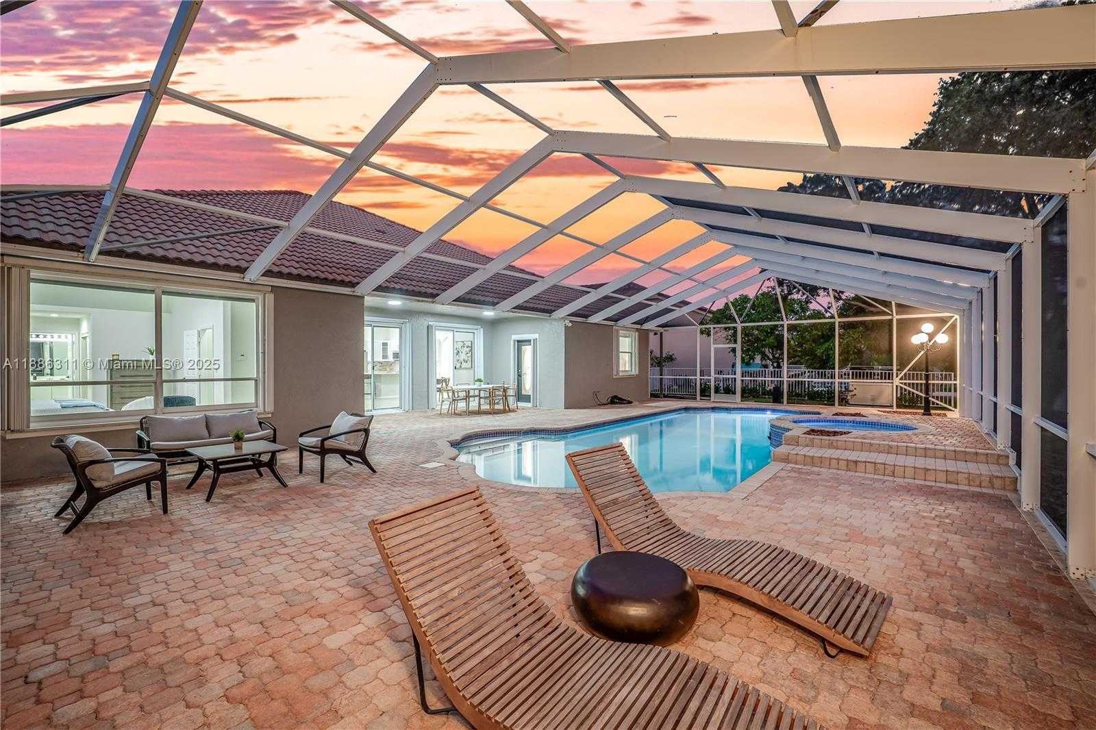 Small Image of 12814 NORTH WEST 20TH ST, Pembroke Pines Number 29