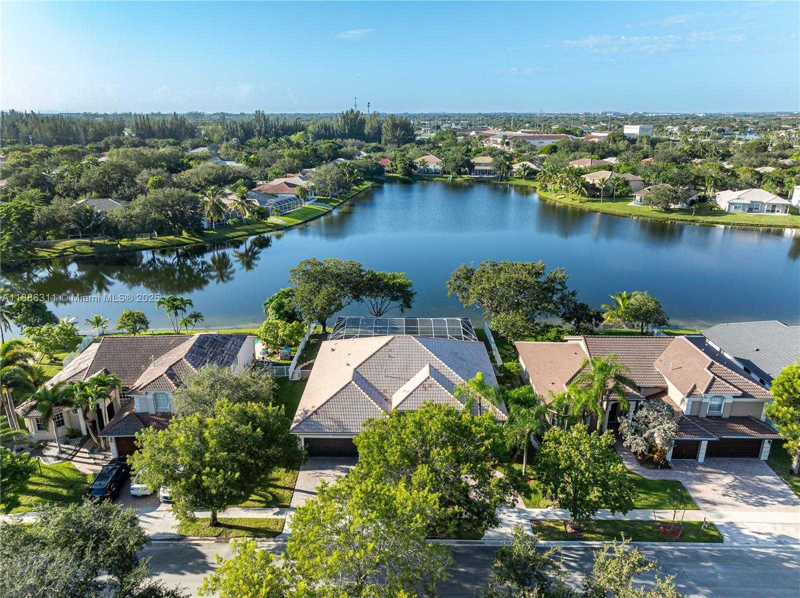 Small Image of 12814 NORTH WEST 20TH ST, Pembroke Pines Number 3