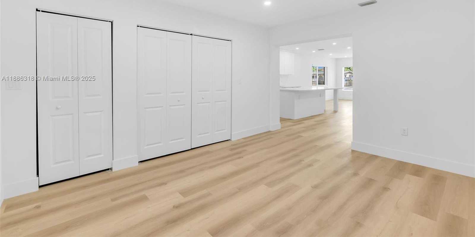 Small Image of 924 WEST 28TH ST, Hialeah Number 13