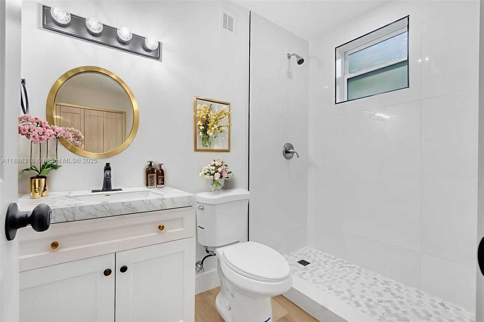 Small Image of 924 WEST 28TH ST, Hialeah Number 19