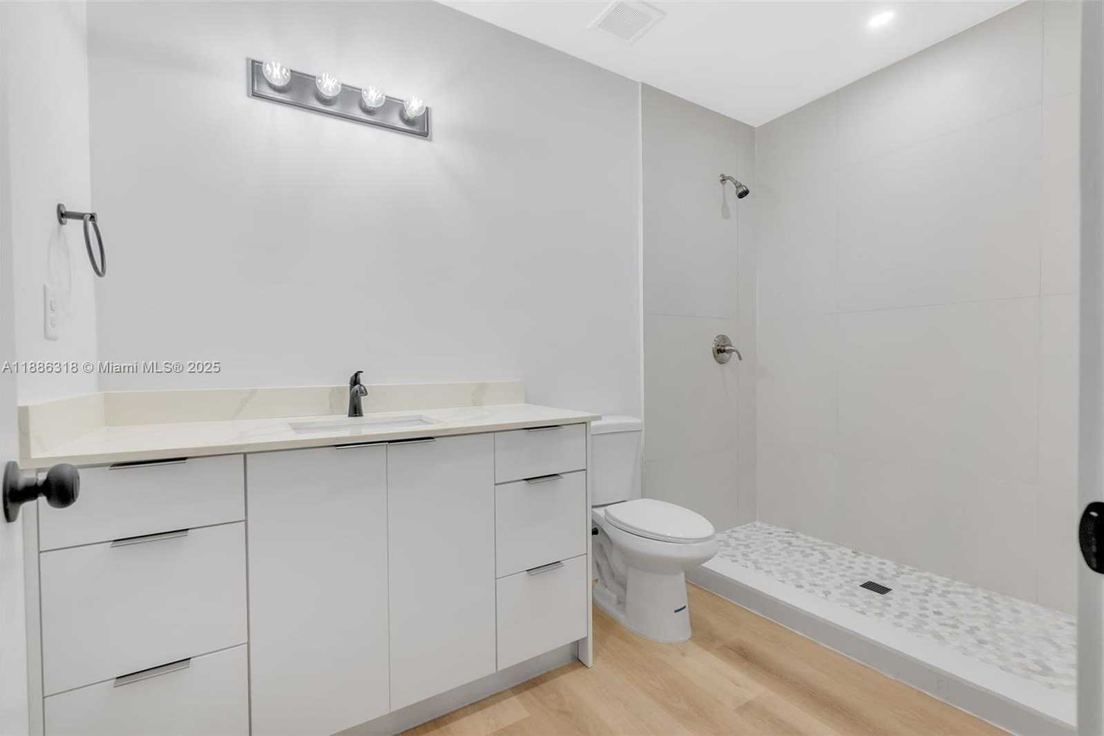Small Image of 924 WEST 28TH ST, Hialeah Number 22