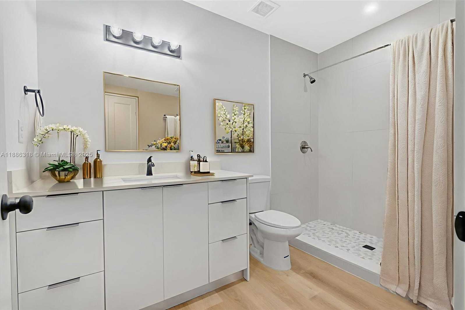Small Image of 924 WEST 28TH ST, Hialeah Number 23