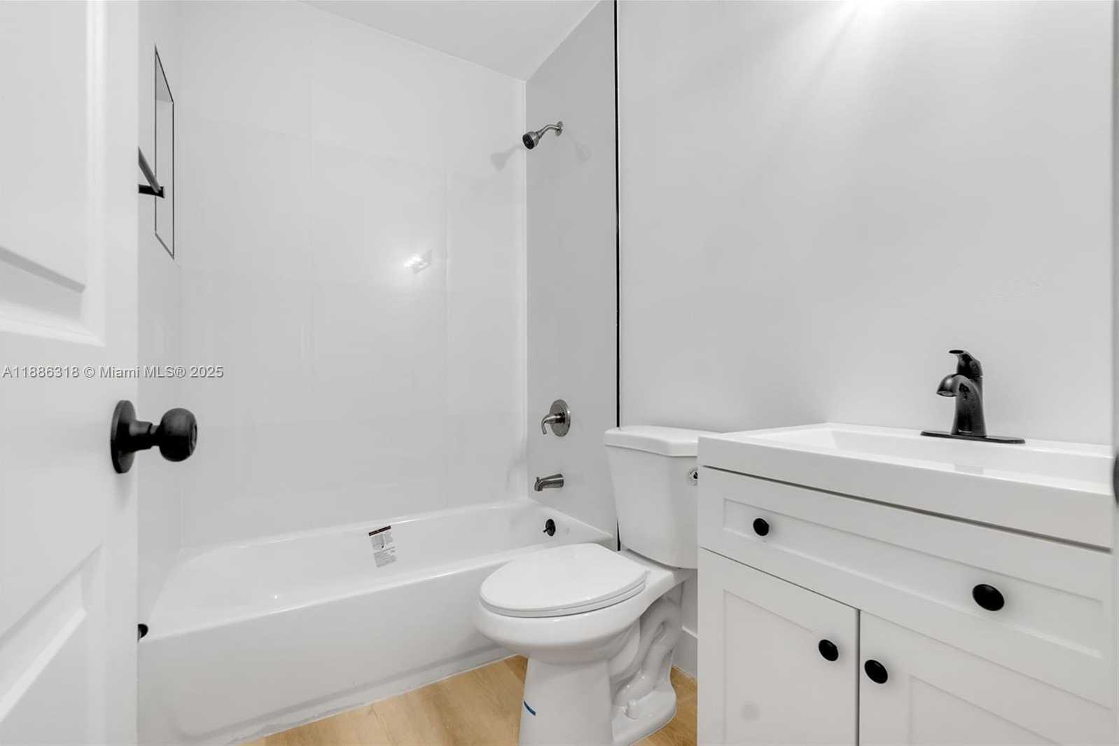 Small Image of 924 WEST 28TH ST, Hialeah Number 26