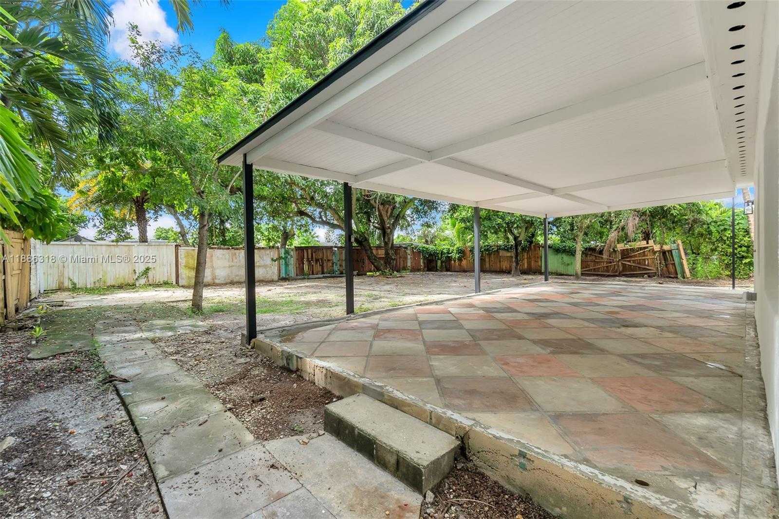 Small Image of 924 WEST 28TH ST, Hialeah Number 36