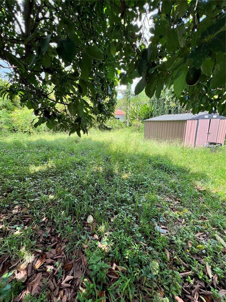 Small Image of 2473 SOUTH WEST 14TH ST, Miami Number 5