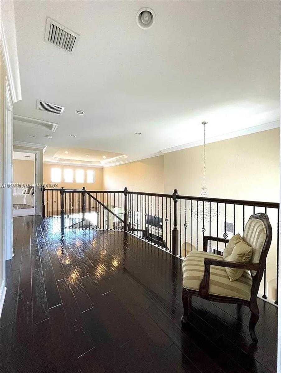 Small Image of 10350 CAMEILLA ST, Parkland Number 17