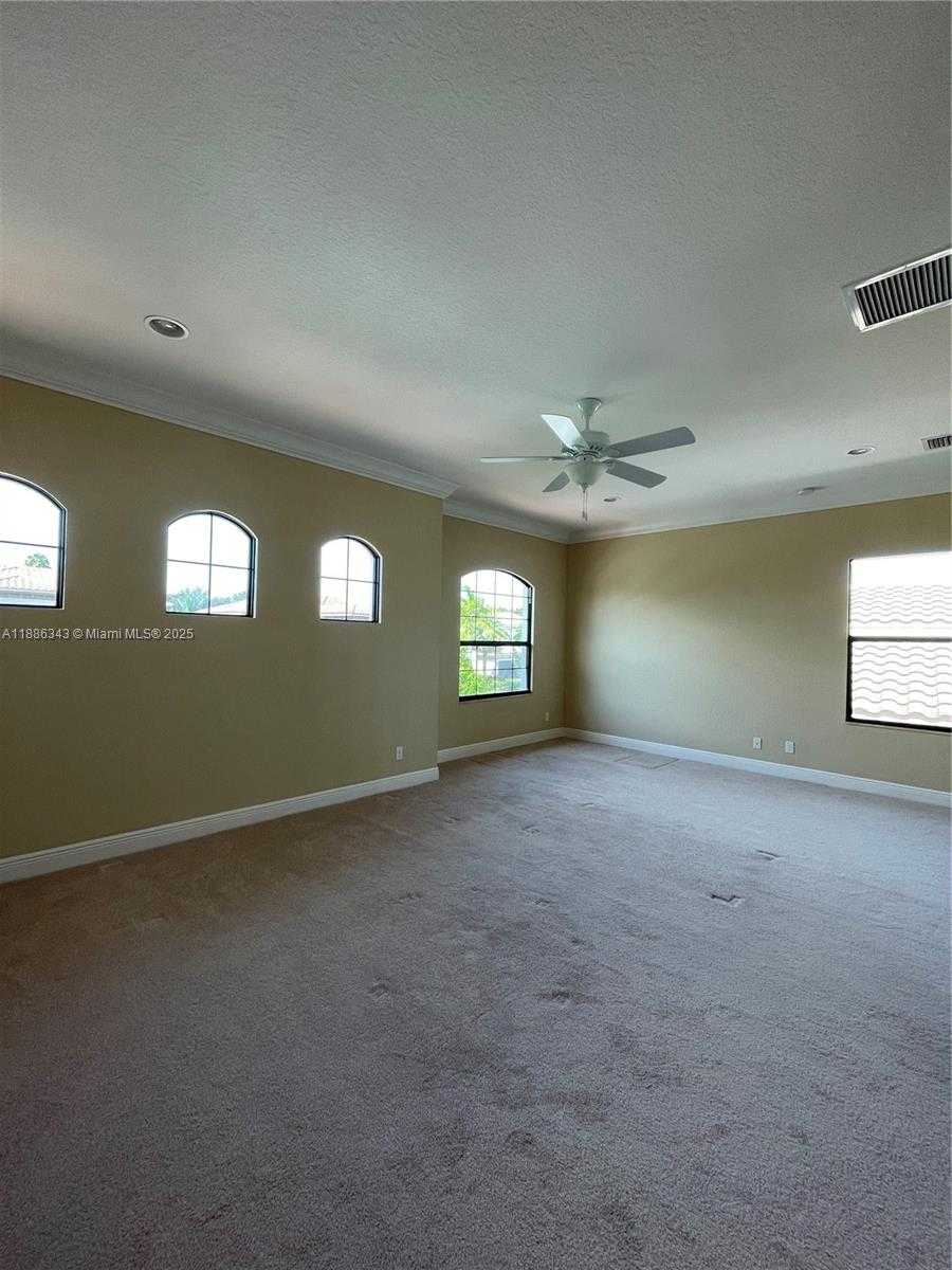 Small Image of 10350 CAMEILLA ST, Parkland Number 19