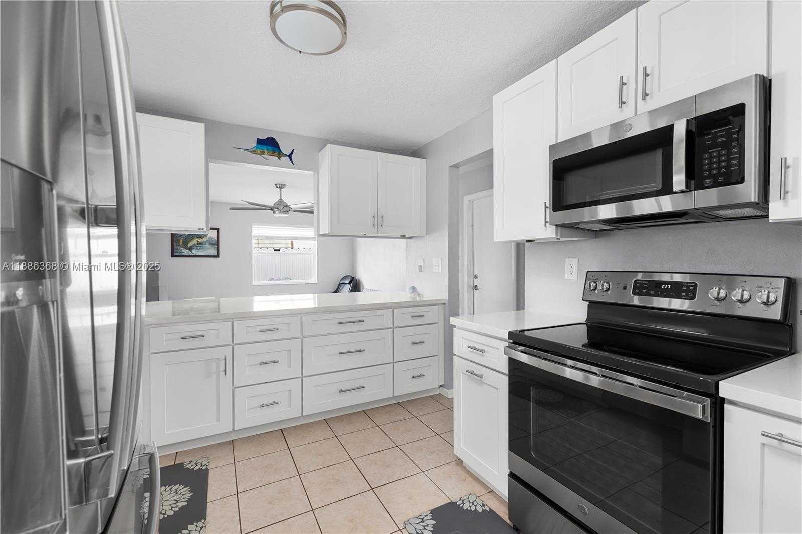 Small Image of 11656 SOUTH WEST 50TH CT, Cooper City Number 14