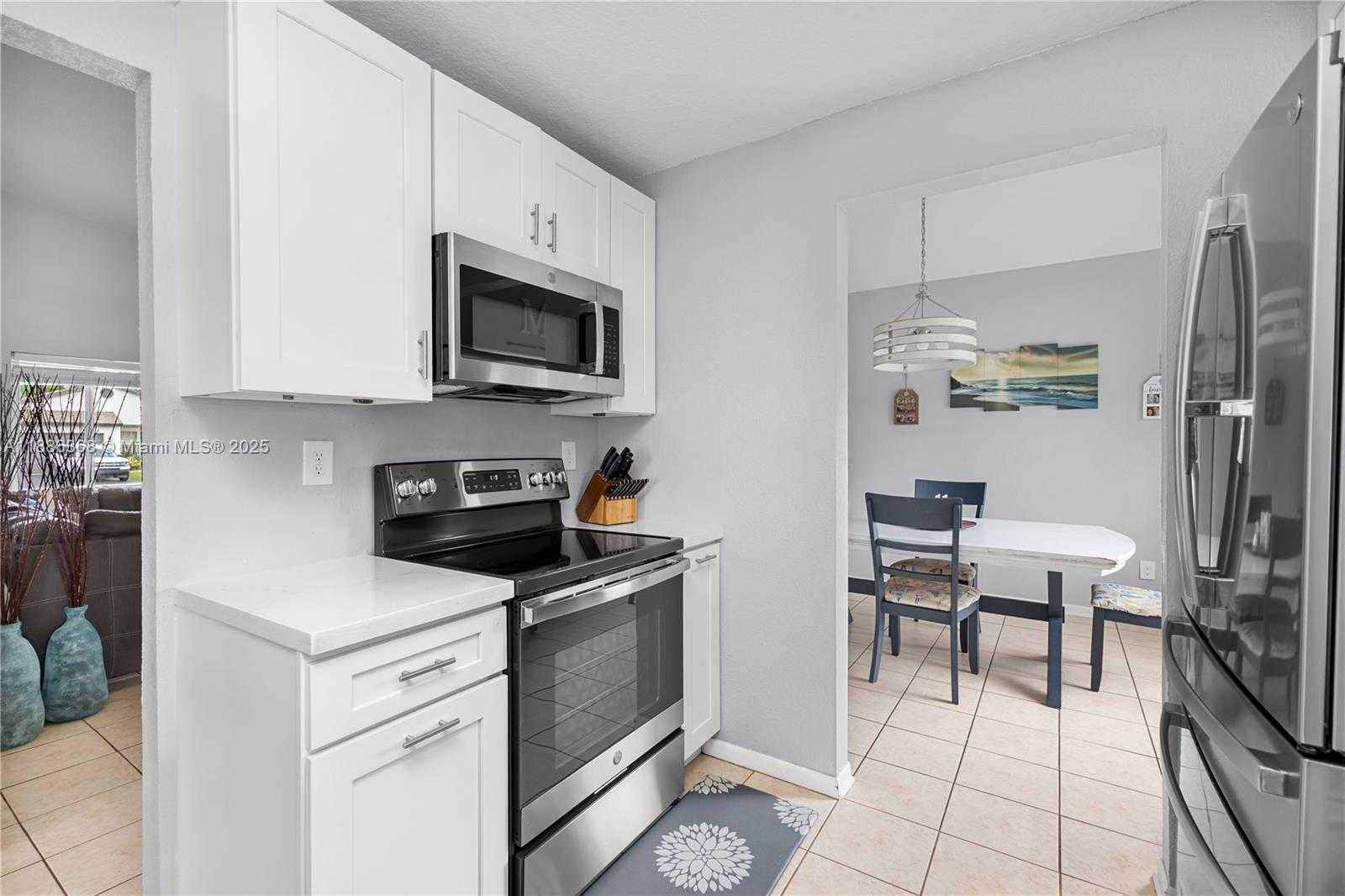 Small Image of 11656 SOUTH WEST 50TH CT, Cooper City Number 16