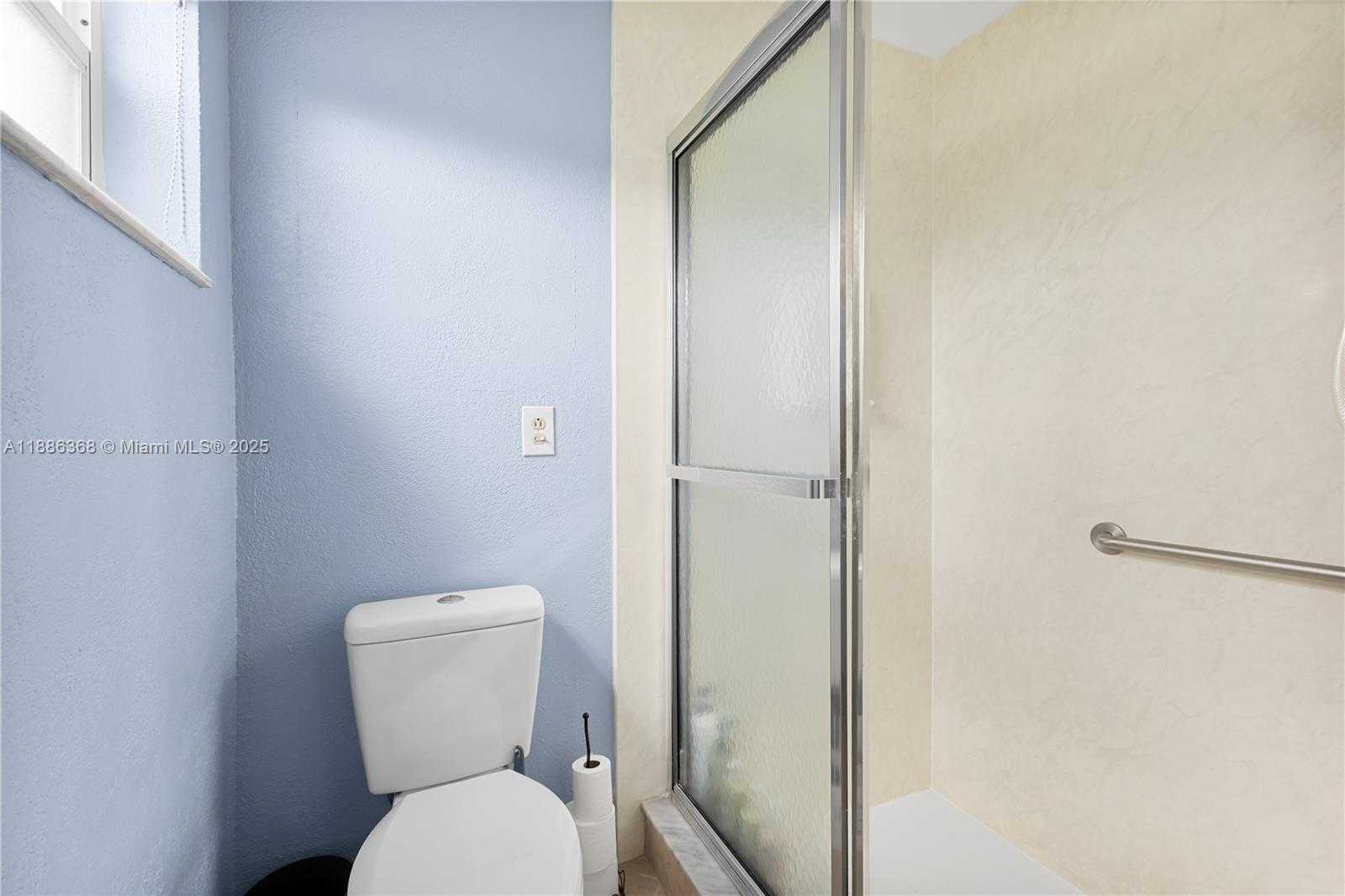 Small Image of 11656 SOUTH WEST 50TH CT, Cooper City Number 26