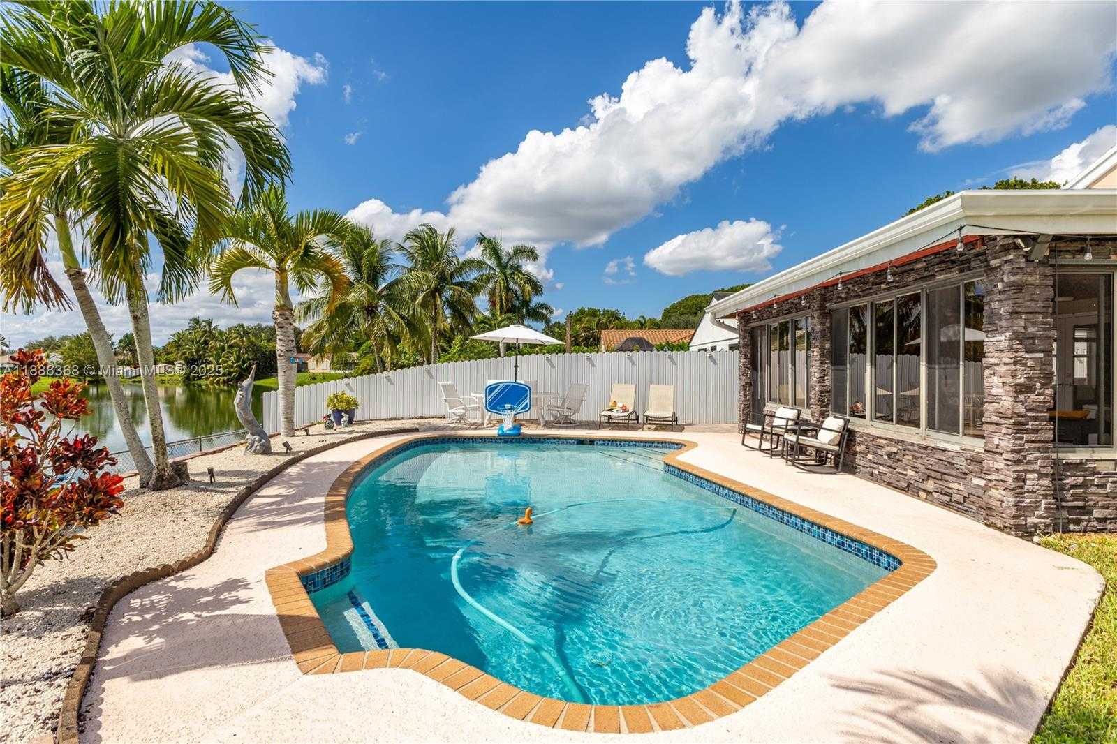 Small Image of 11656 SOUTH WEST 50TH CT, Cooper City Number 37