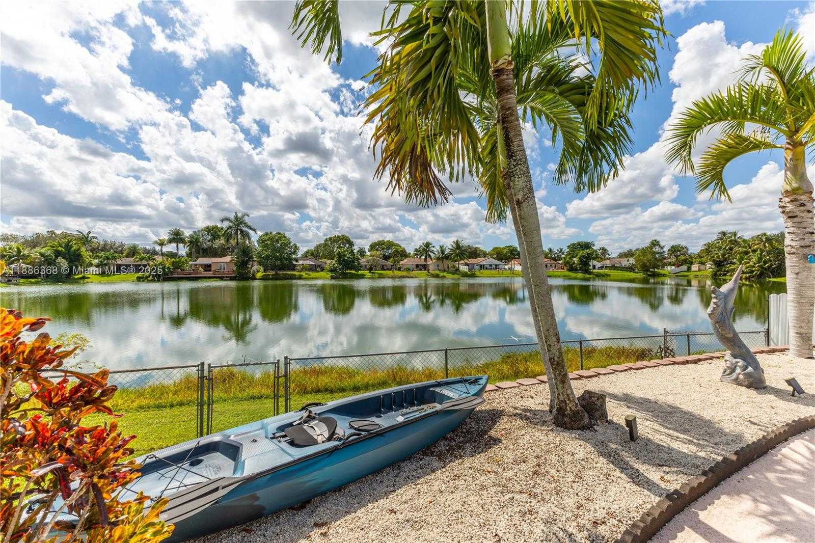 Small Image of 11656 SOUTH WEST 50TH CT, Cooper City Number 43