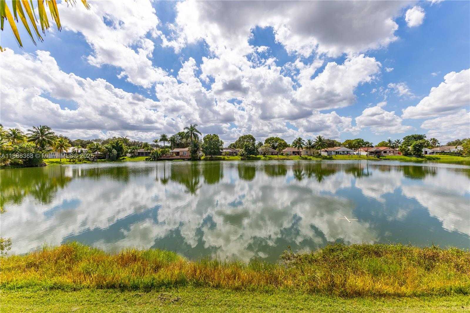 Small Image of 11656 SOUTH WEST 50TH CT, Cooper City Number 44
