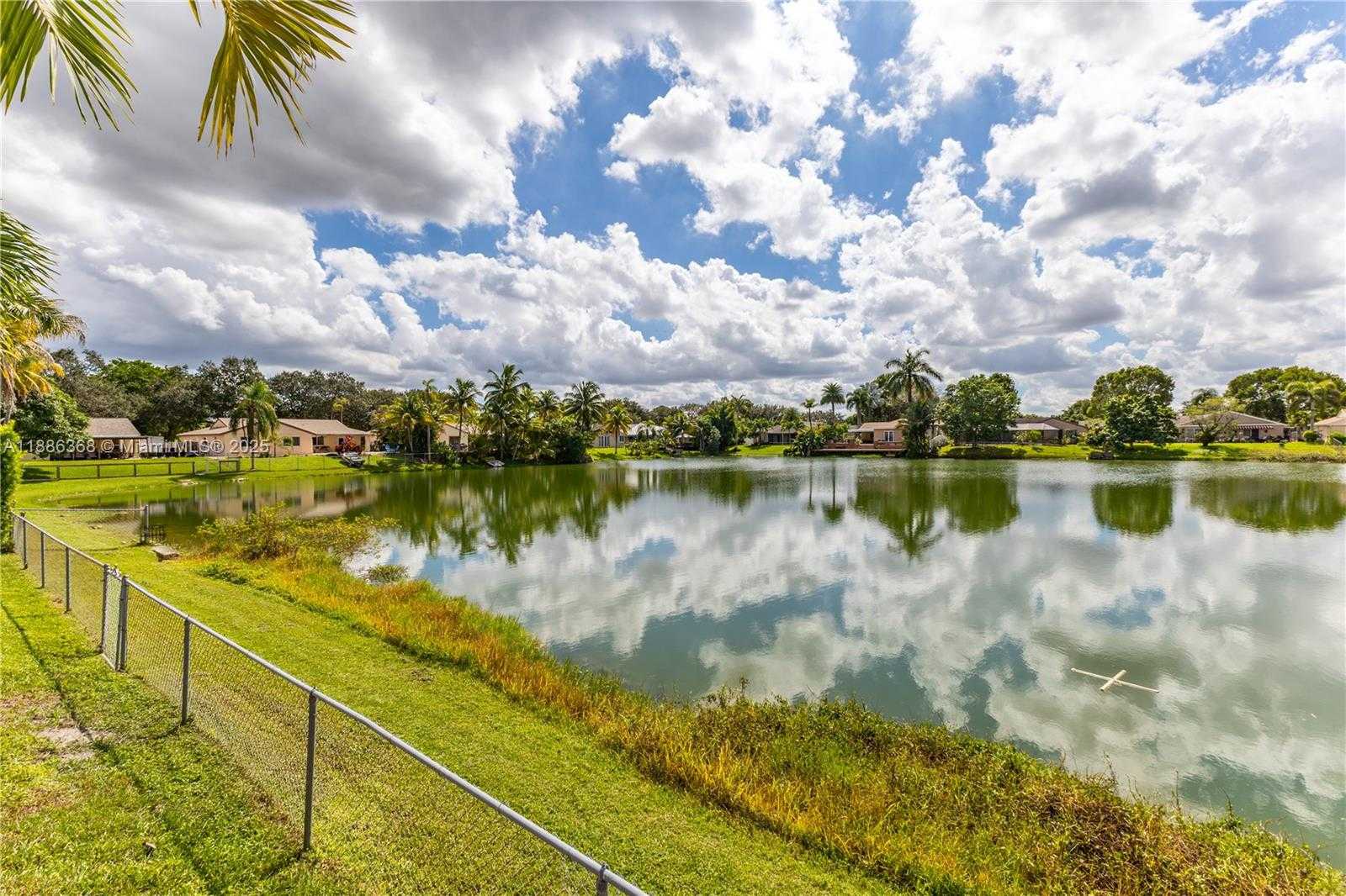 Small Image of 11656 SOUTH WEST 50TH CT, Cooper City Number 45