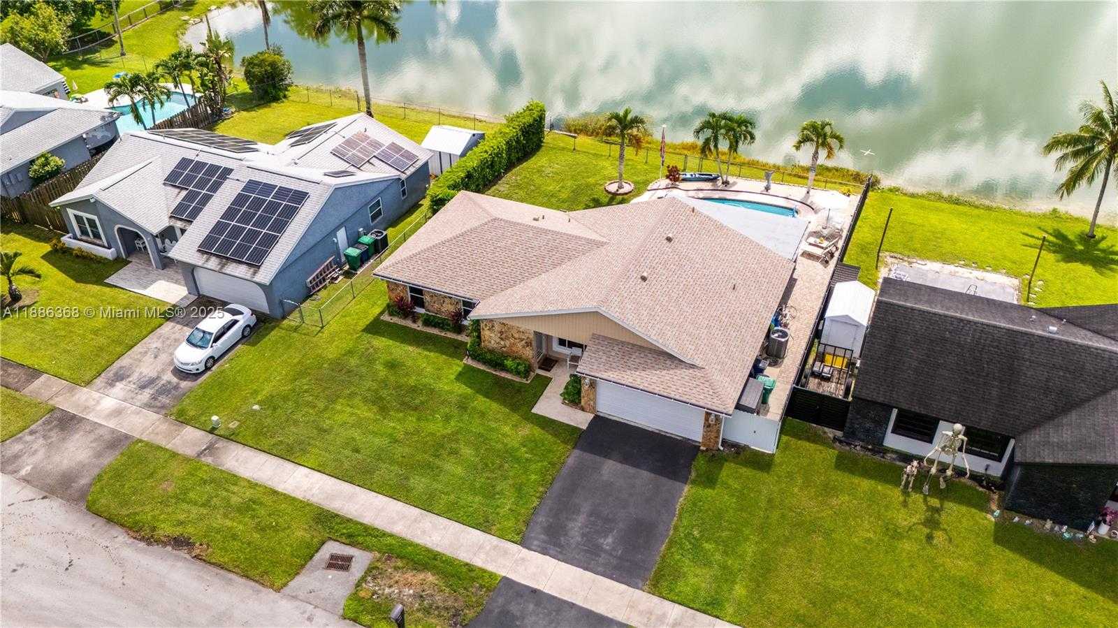 Small Image of 11656 SOUTH WEST 50TH CT, Cooper City Number 47