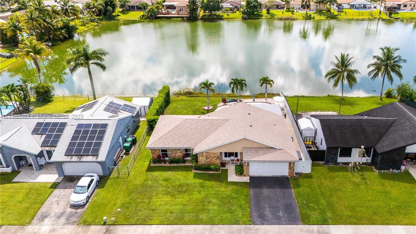Small Image of 11656 SOUTH WEST 50TH CT, Cooper City Number 48