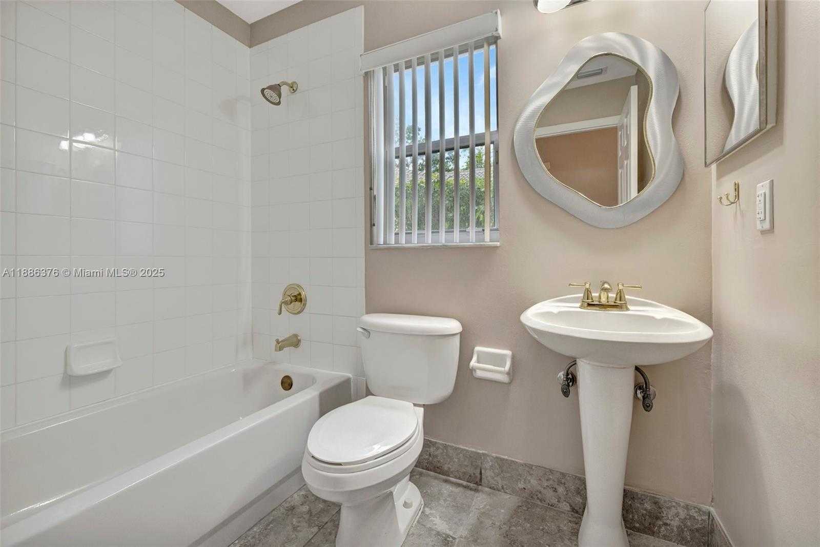 Small Image of 16249 NORTH WEST 24TH ST, Pembroke Pines Number 13