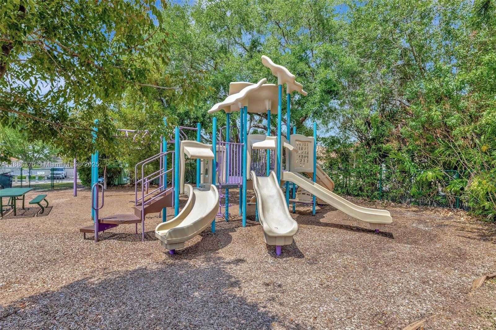 Small Image of 16249 NORTH WEST 24TH ST, Pembroke Pines Number 28