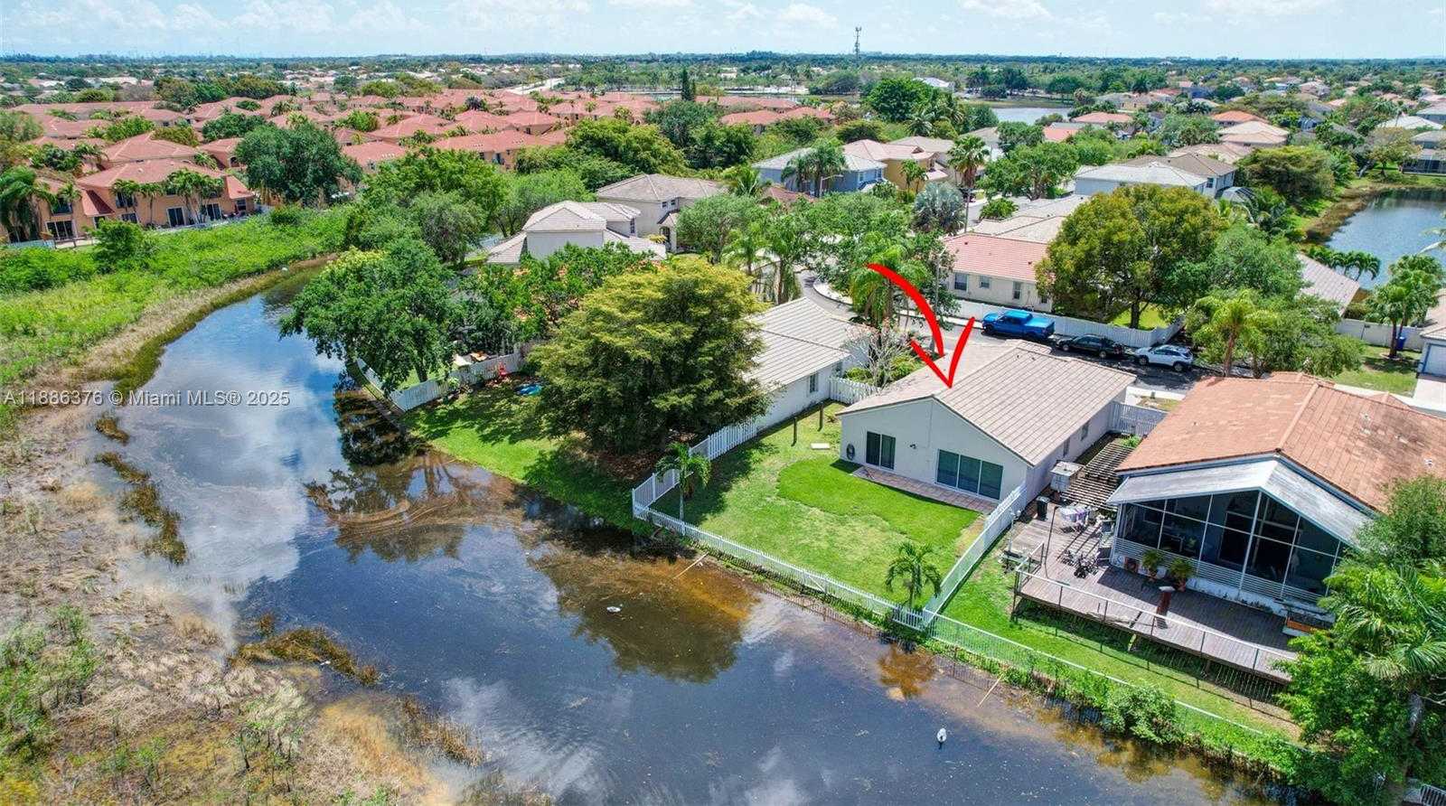 Small Image of 16249 NORTH WEST 24TH ST, Pembroke Pines Number 36