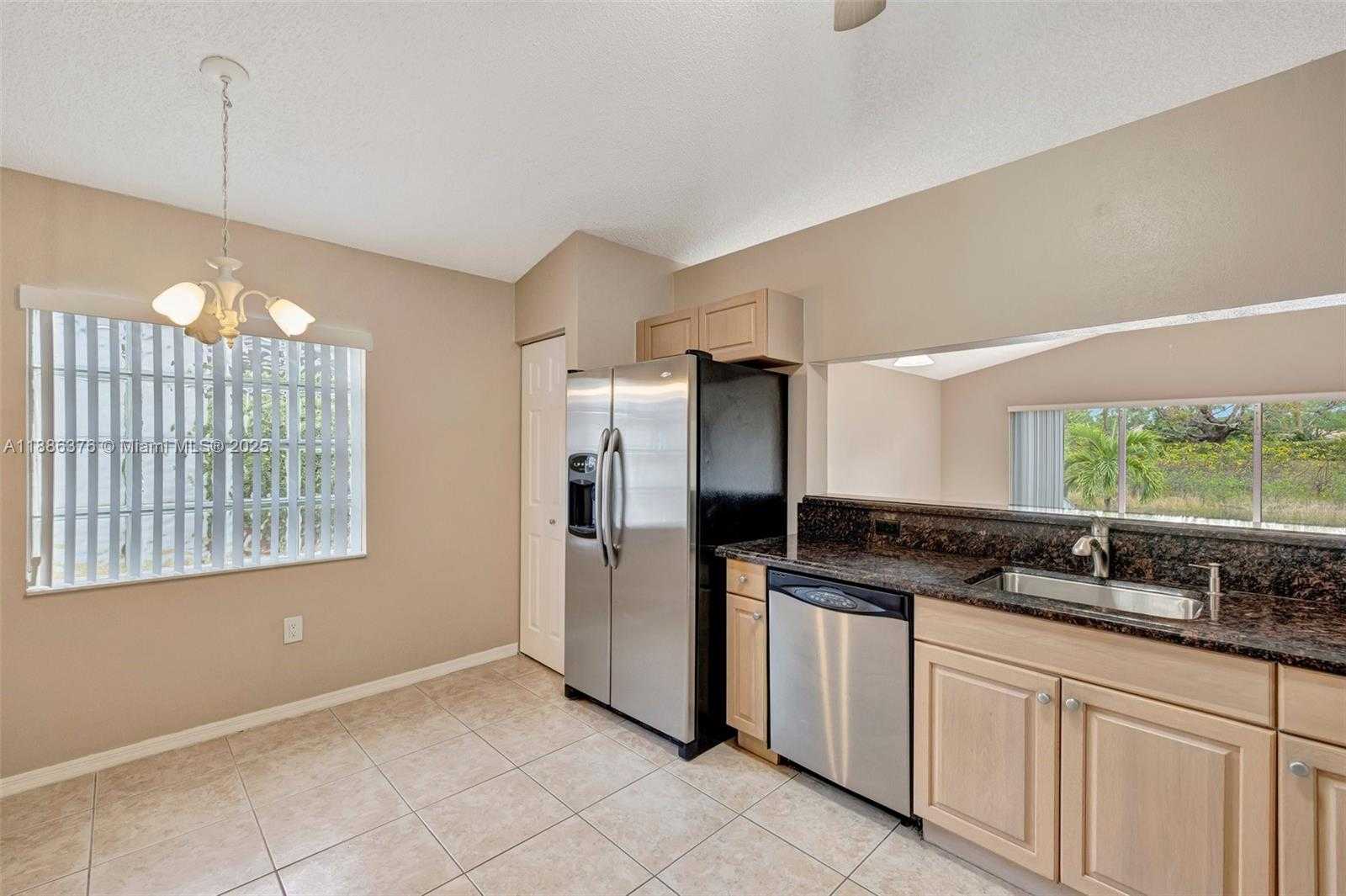 Small Image of 16249 NORTH WEST 24TH ST, Pembroke Pines Number 8