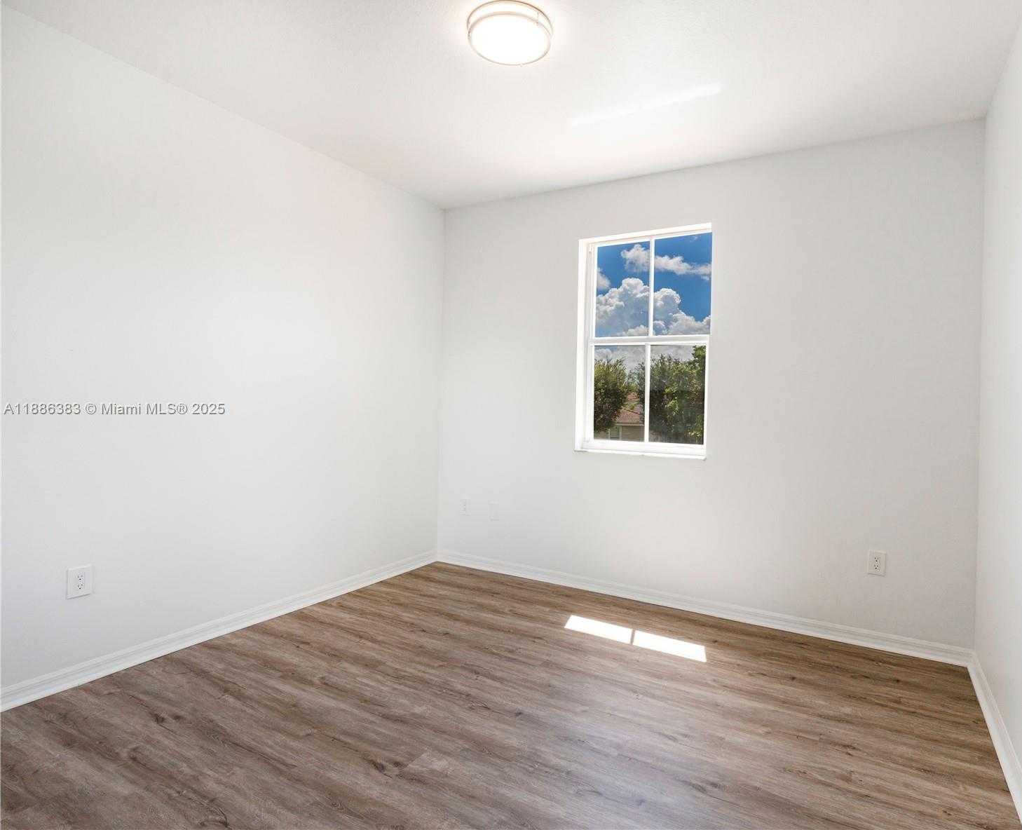 Small Image of 13761 SOUTH WEST 274TH TER, Homestead Number 30