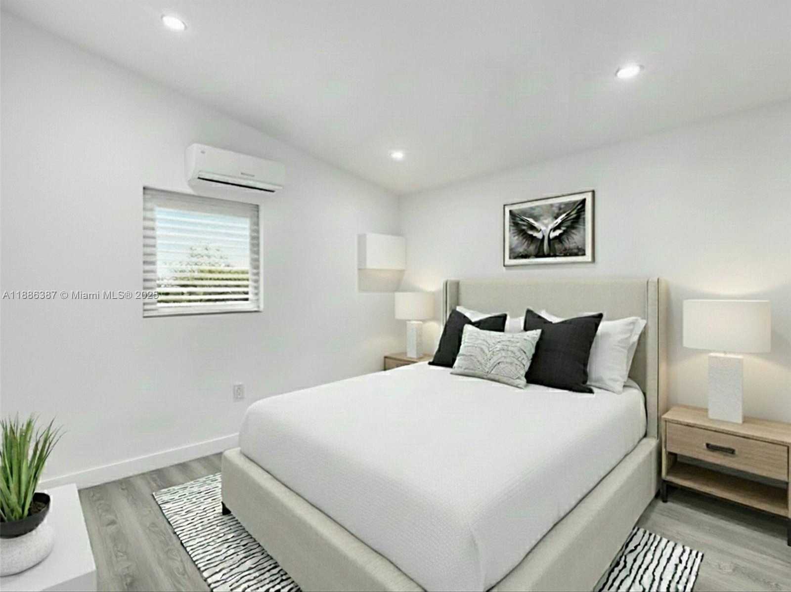 Small Image of 823 SOUTH WEST 27TH ST, Fort Lauderdale Number 15