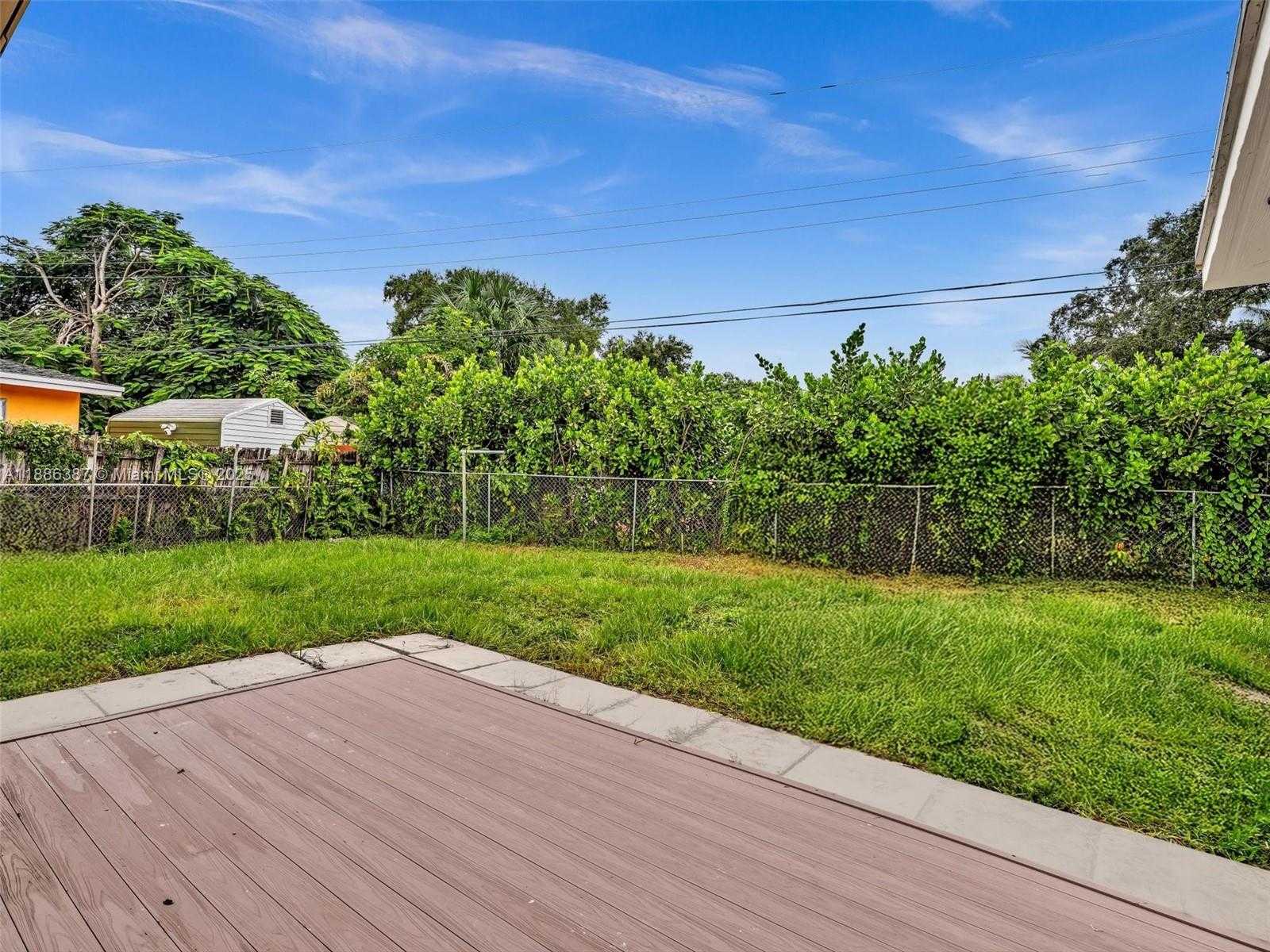 Small Image of 823 SOUTH WEST 27TH ST, Fort Lauderdale Number 23