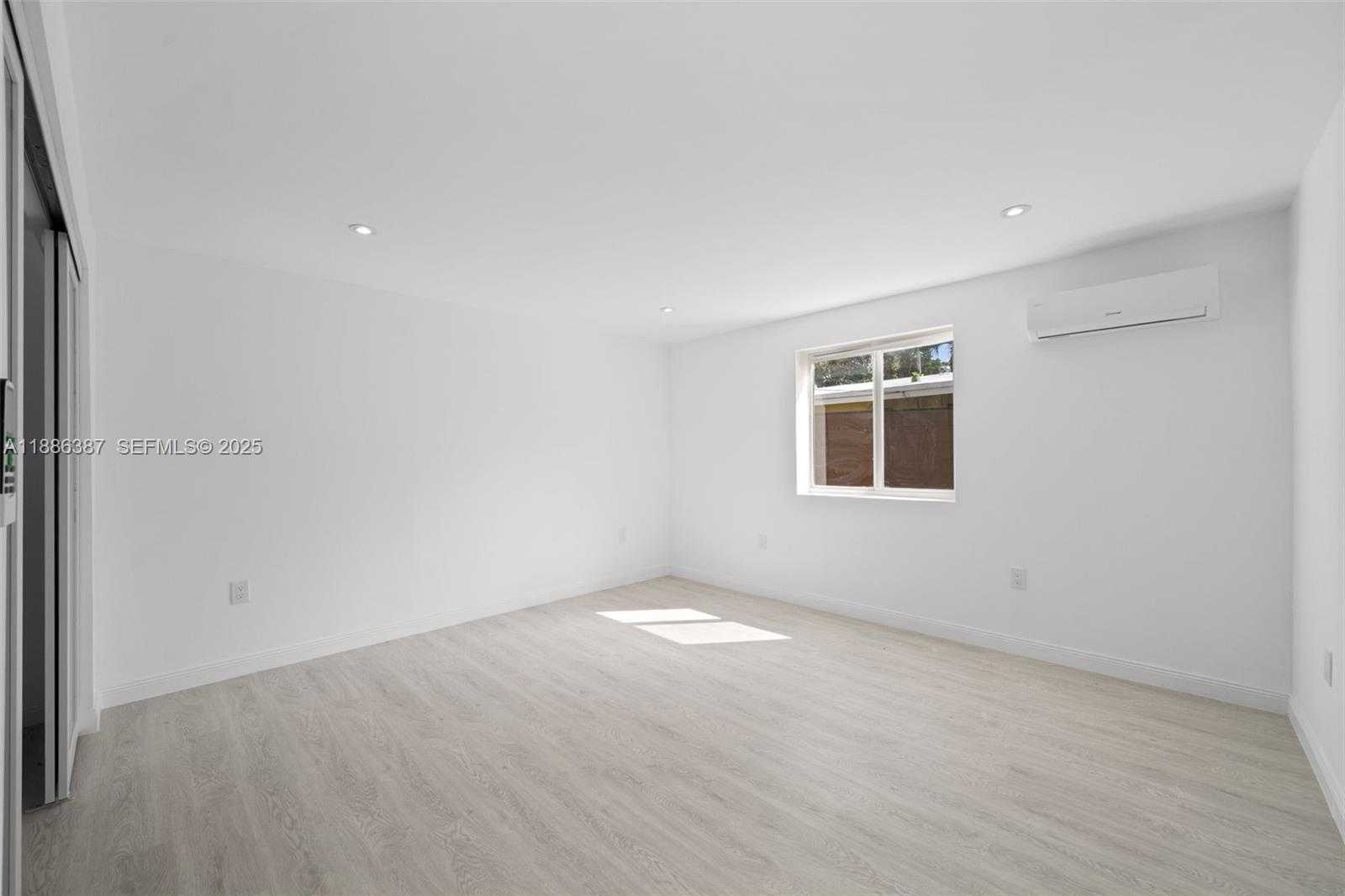 Small Image of 823 SOUTH WEST 27TH ST, Fort Lauderdale Number 27