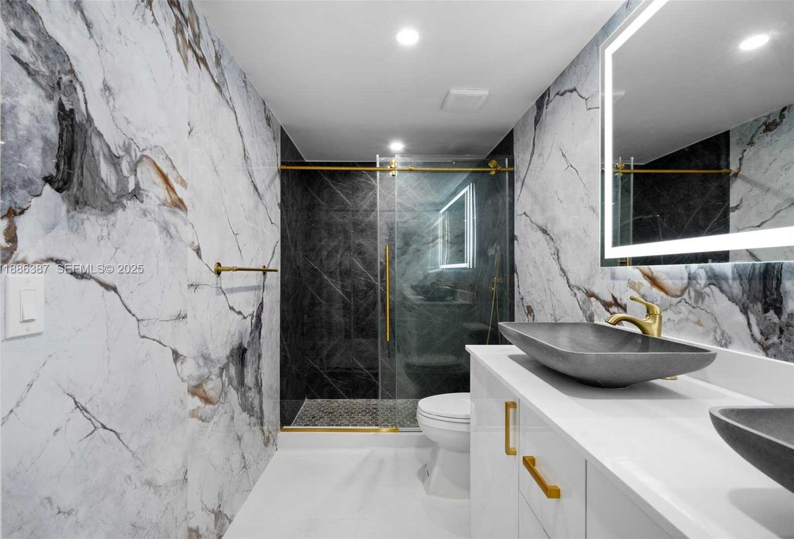 Small Image of 823 SOUTH WEST 27TH ST, Fort Lauderdale Number 30