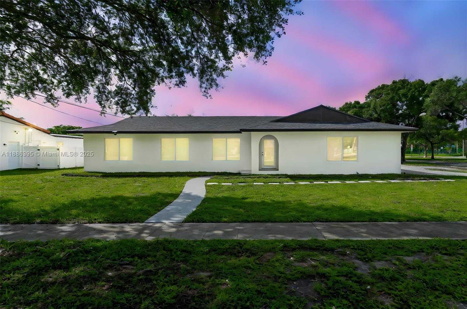 Small Image of 5360 SOUTH WEST 9TH ST, Plantation Number 2